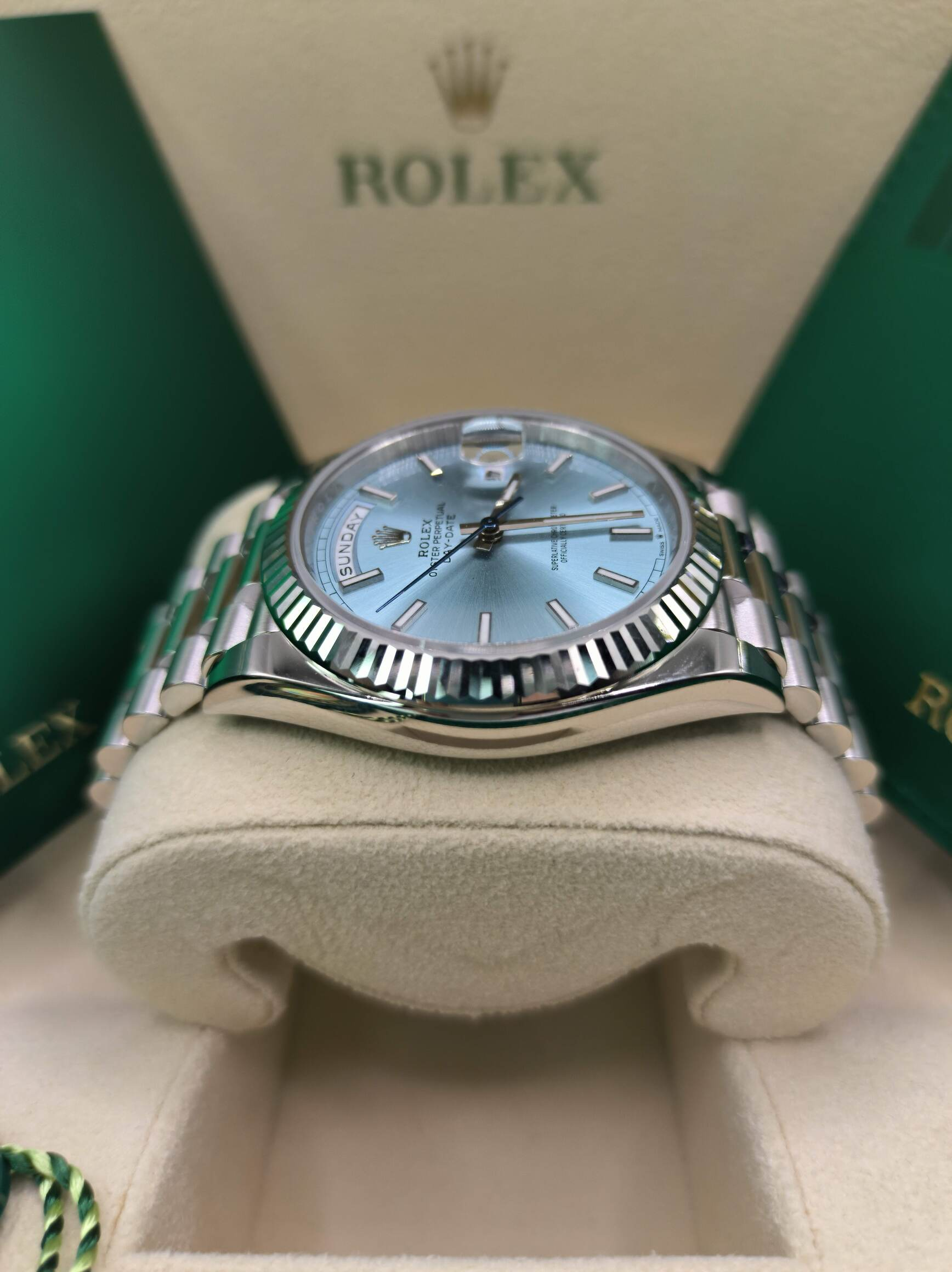 スーパークローン ロレックス デイデイト 40 mm アイスブルー ダイヤル 228236 $1,099.00