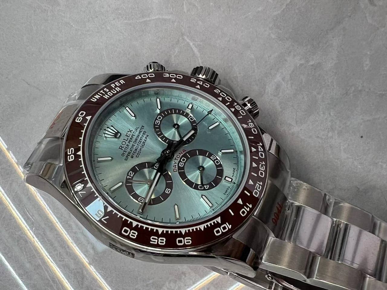 スーパークローン ロレックス デイトナ 40 mm 126506 「プラトナ」 オープン ケースバック $599.00 – $1,329.00