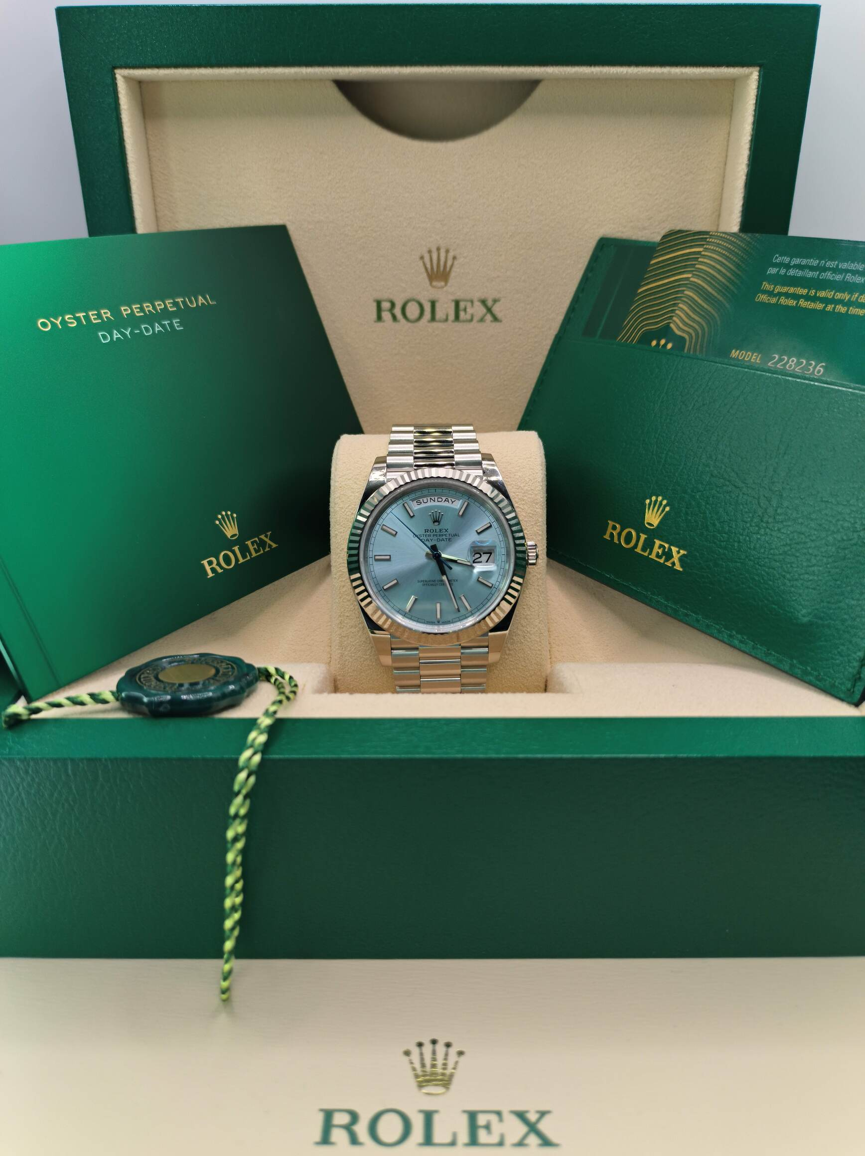 スーパークローン ロレックス デイデイト 40 mm アイスブルー ダイヤル 228236 $1,099.00