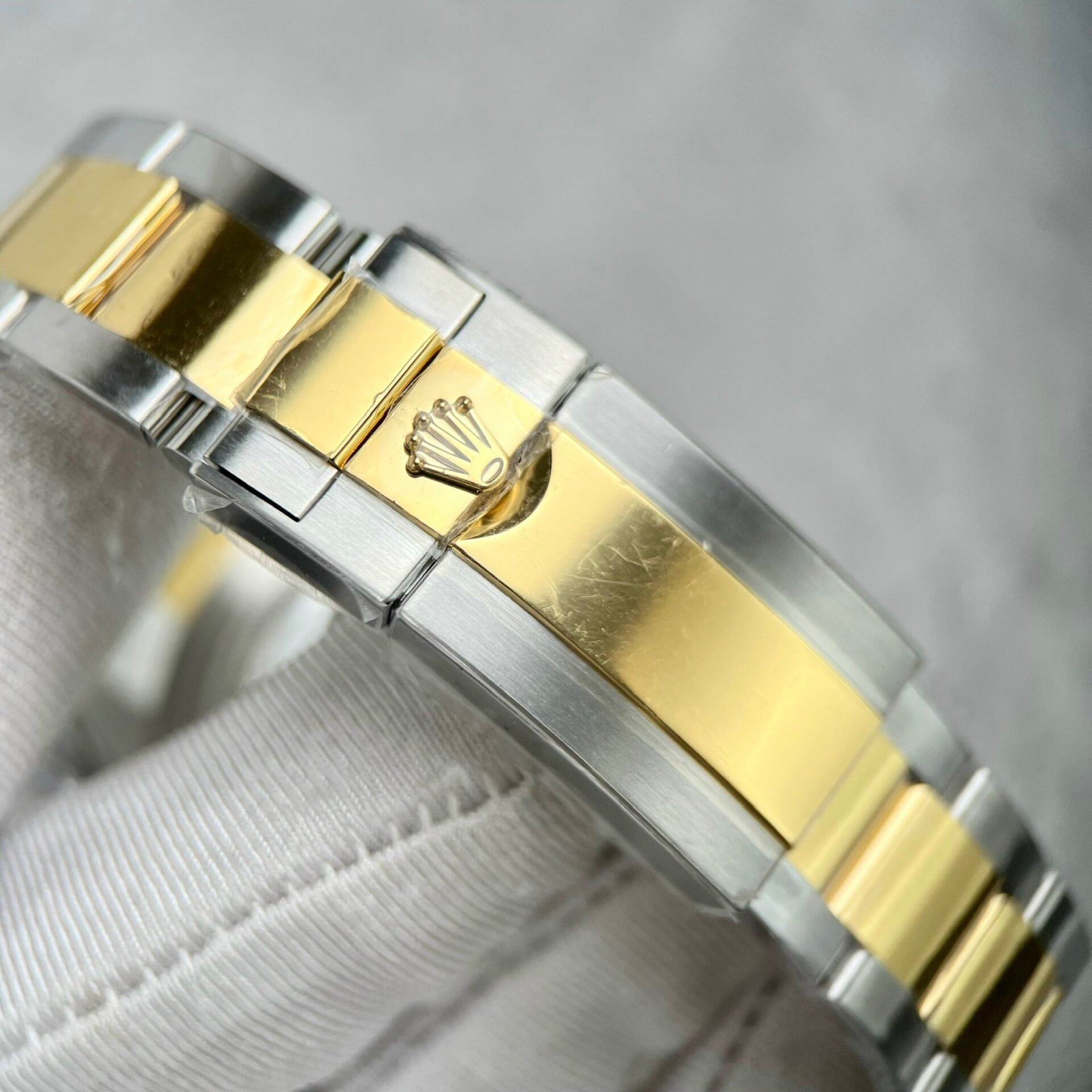 スーパークローン ロレックス デイトナ 40 mm ホワイト ダイヤル 126503 $599.00 – $1,329.00
