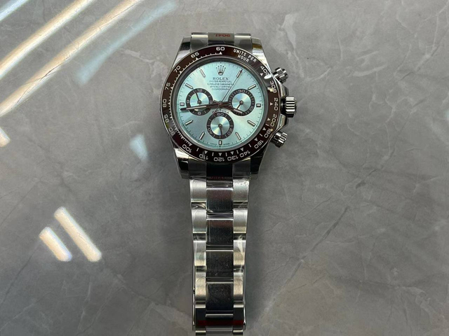 スーパークローン ロレックス デイトナ 40 mm 126506 「プラトナ」 オープン ケースバック $599.00 – $1,329.00