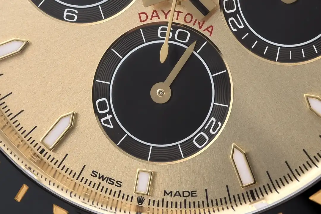 スーパークローン ロレックス デイトナ 40 mm ゴールデン ダイヤル 126518LN “ピカチュウ” $599.00 – $1,299.00