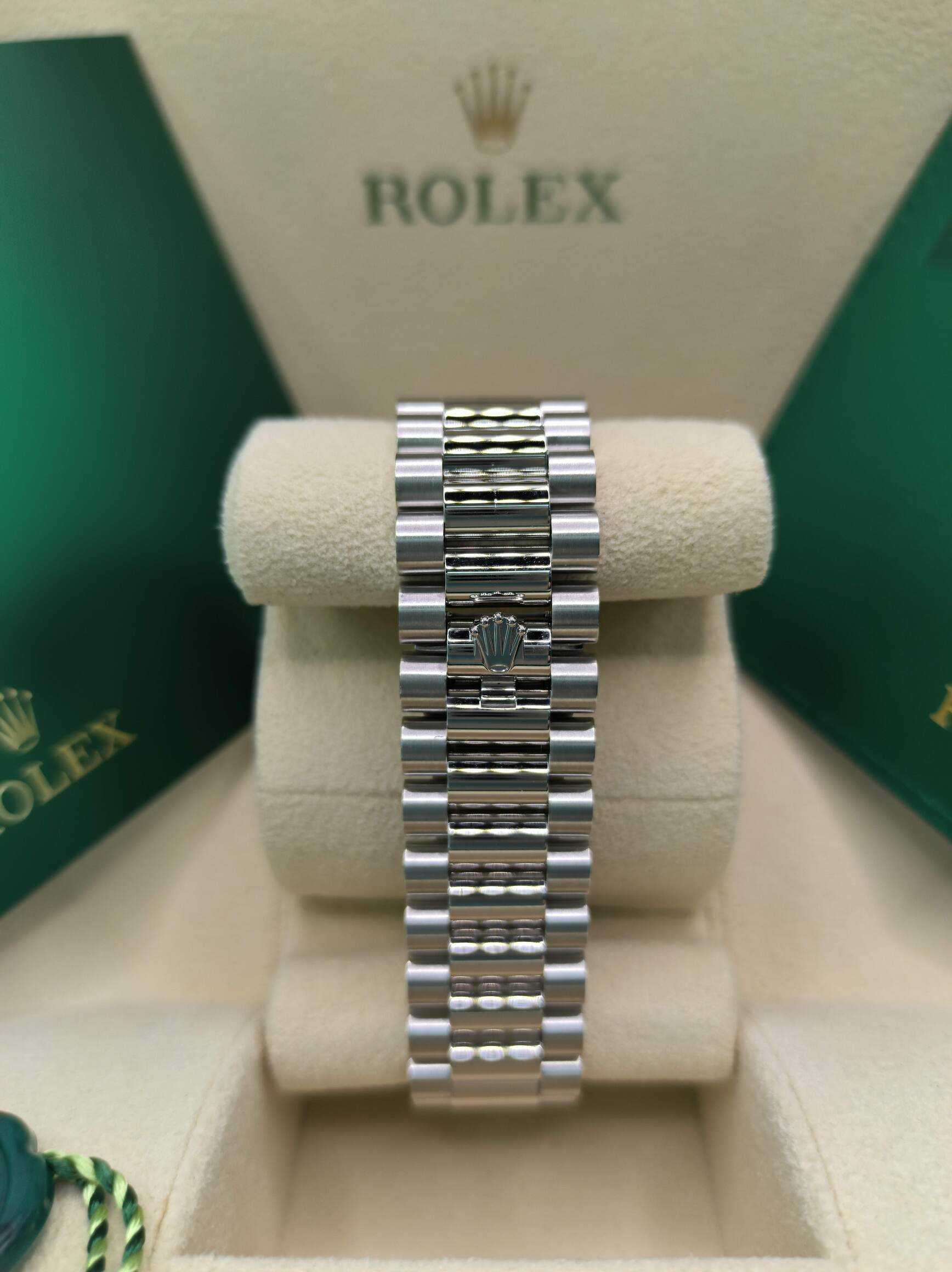 スーパークローン ロレックス デイデイト 40 mm アイスブルー ダイヤル 228236 $1,099.00